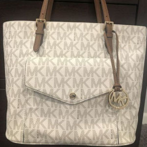 Michael Kors - MK - Signature Style